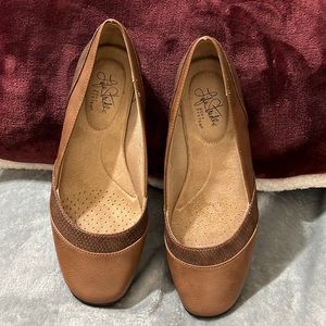 LifeStride loafer size 8.5med NWOT